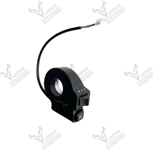 Бутон за мигачи на електрическа тротинетка KuKirin G4. XY - KRG4006