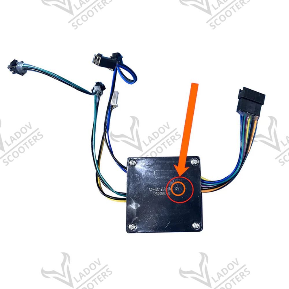 Модул за фар 12V версия B за Kukirin G2 Max – метален корпус с кабелен сноп и блок конектор